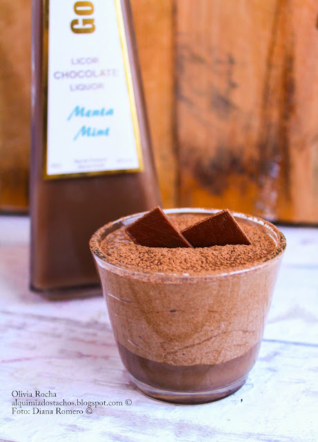 Mini Pavlova de Morango e Chocolate